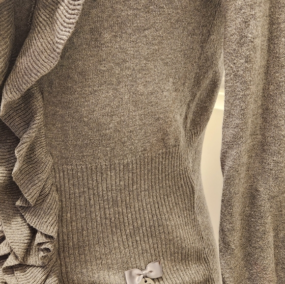 Small fitted sweater - Picture 4 of 8